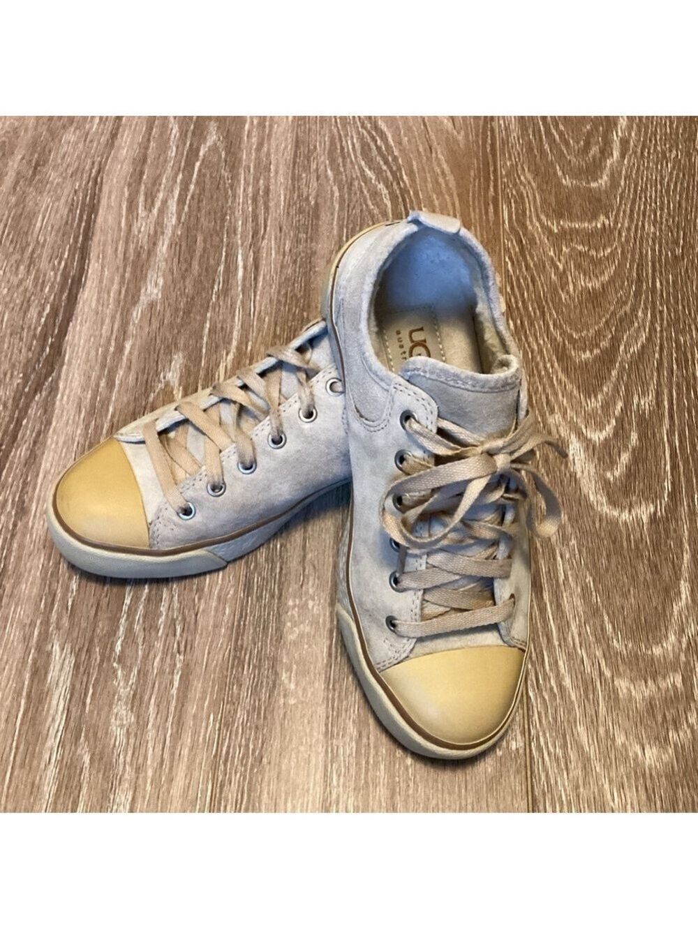 UGG Evera Suede Sneaker